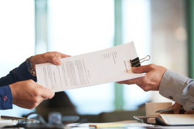 Dokumenty w obrocie międzynarodowym -  czym jest klauzula apostille